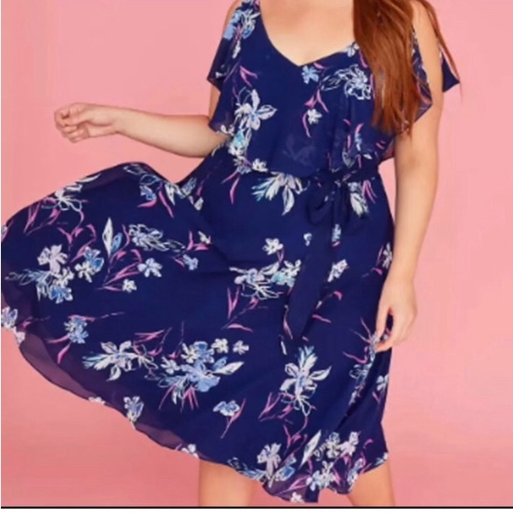 NWT Lane Bryant 28 Plus V-neck, Navy Blue Flowered Dress